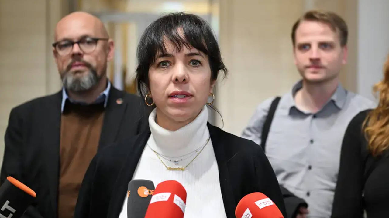Sol Neden Sanık Sandalyesinde?