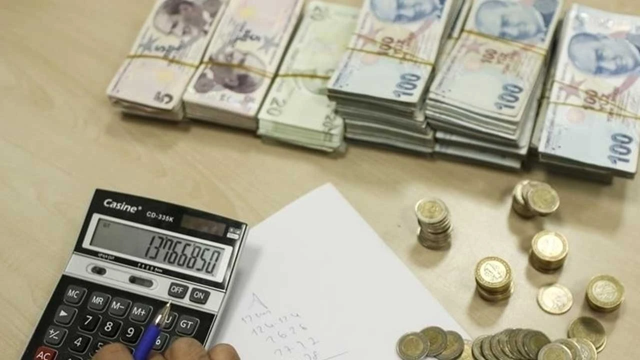 Asgari ücret artacak mı? Bu ay asgari ücrete ara zam gelecek mi?