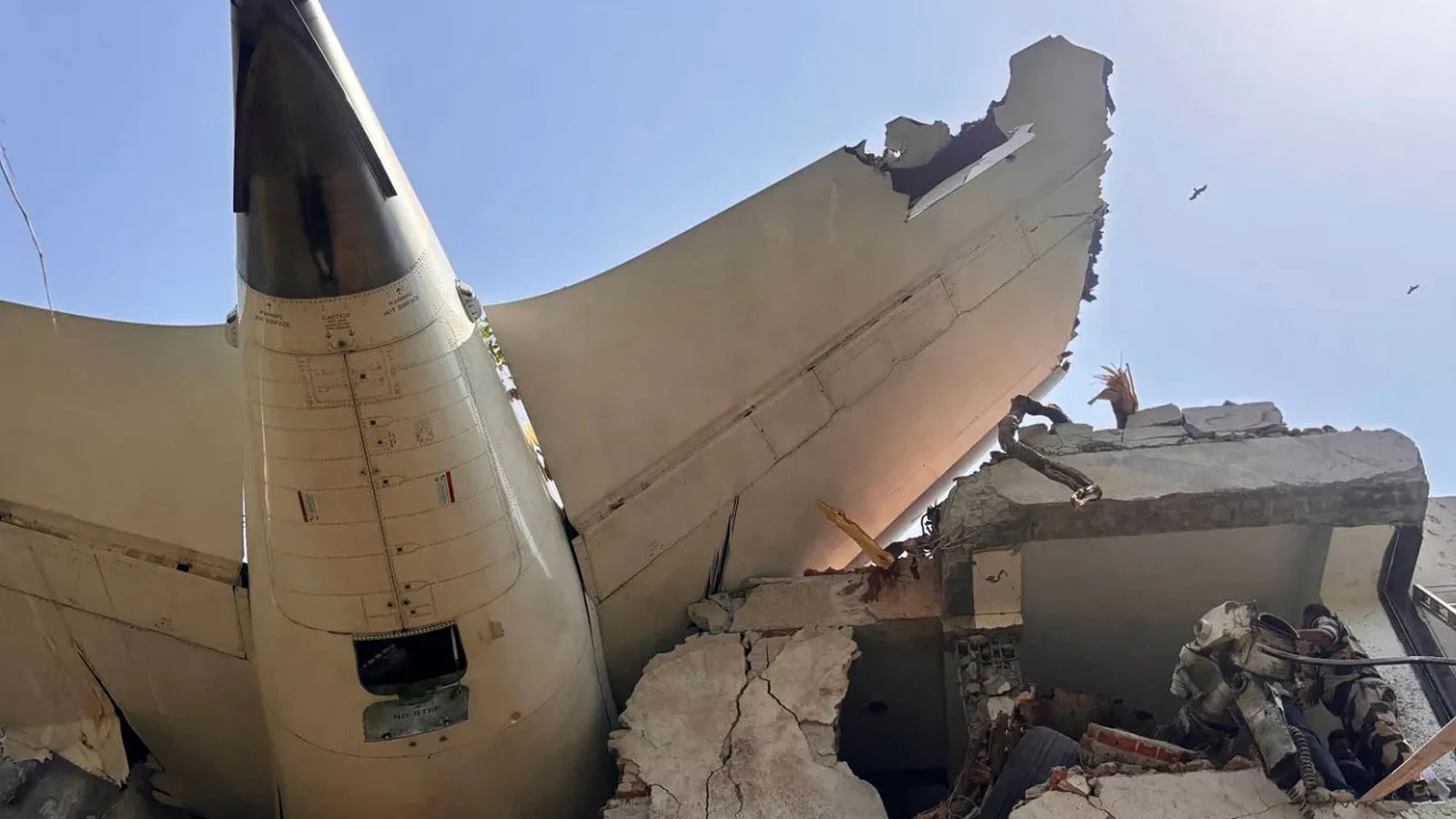 Trump, Hindistan-Pakistan çatışmasında 5 uçağın düşürüldüğünü açıkladı