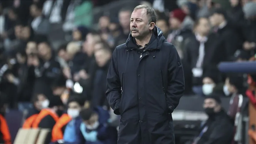 Beşiktaş'ta teknik direktörlük görevine Sergen Yalçın getirildi
