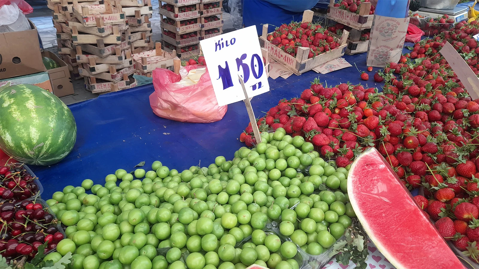 Bu sene rekor kirazda, yaz meyveleri cep yakıyor!