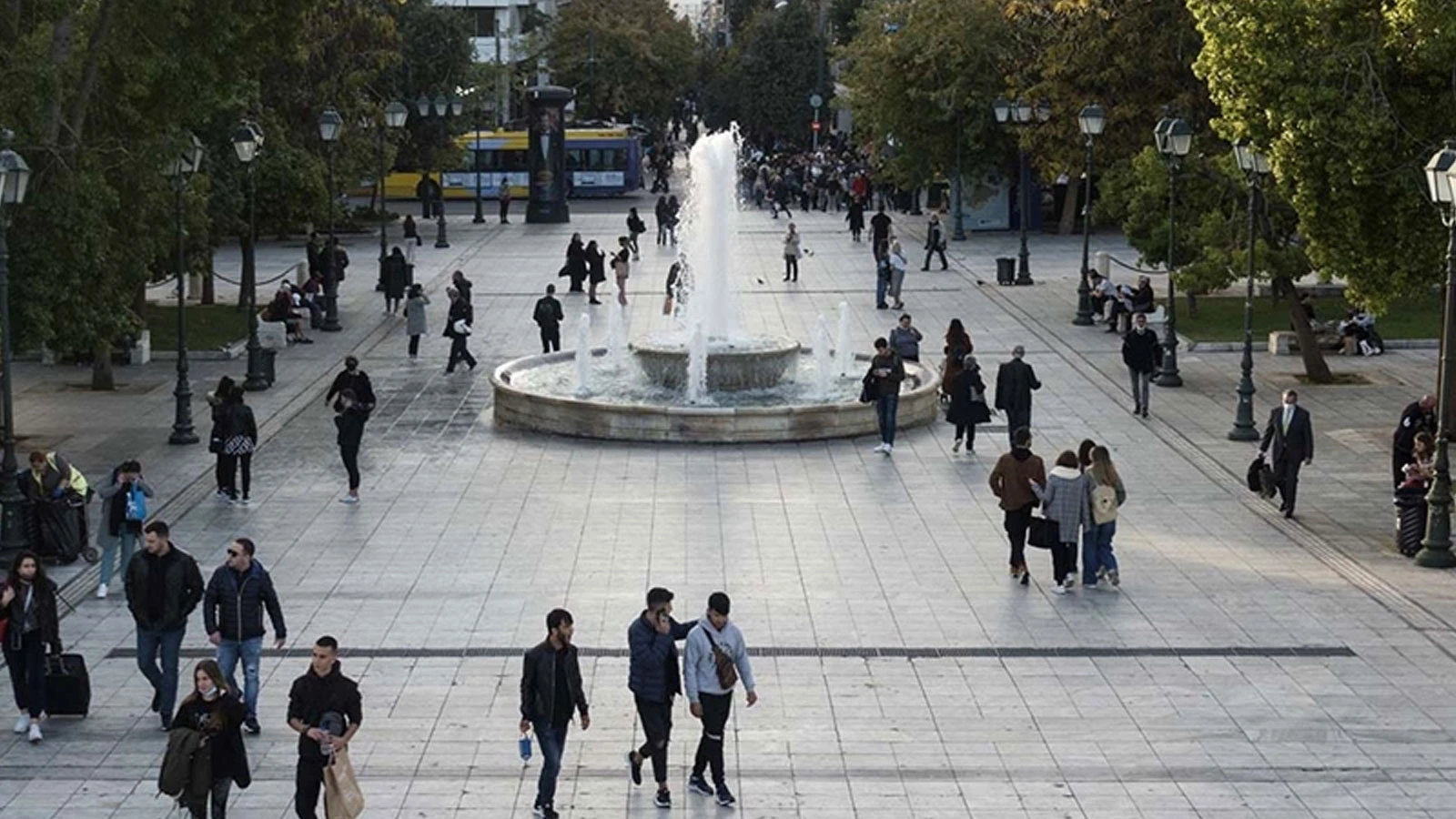 Yunanistan'da bakteri alarmı! 9 okulda eğitime ara verildi