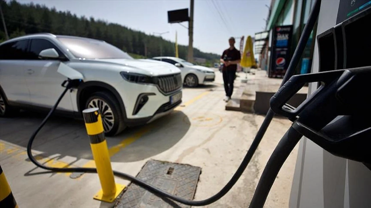 Elektrikli araçta Çin atağı: Geçen yıl liderliği ele geçirdi