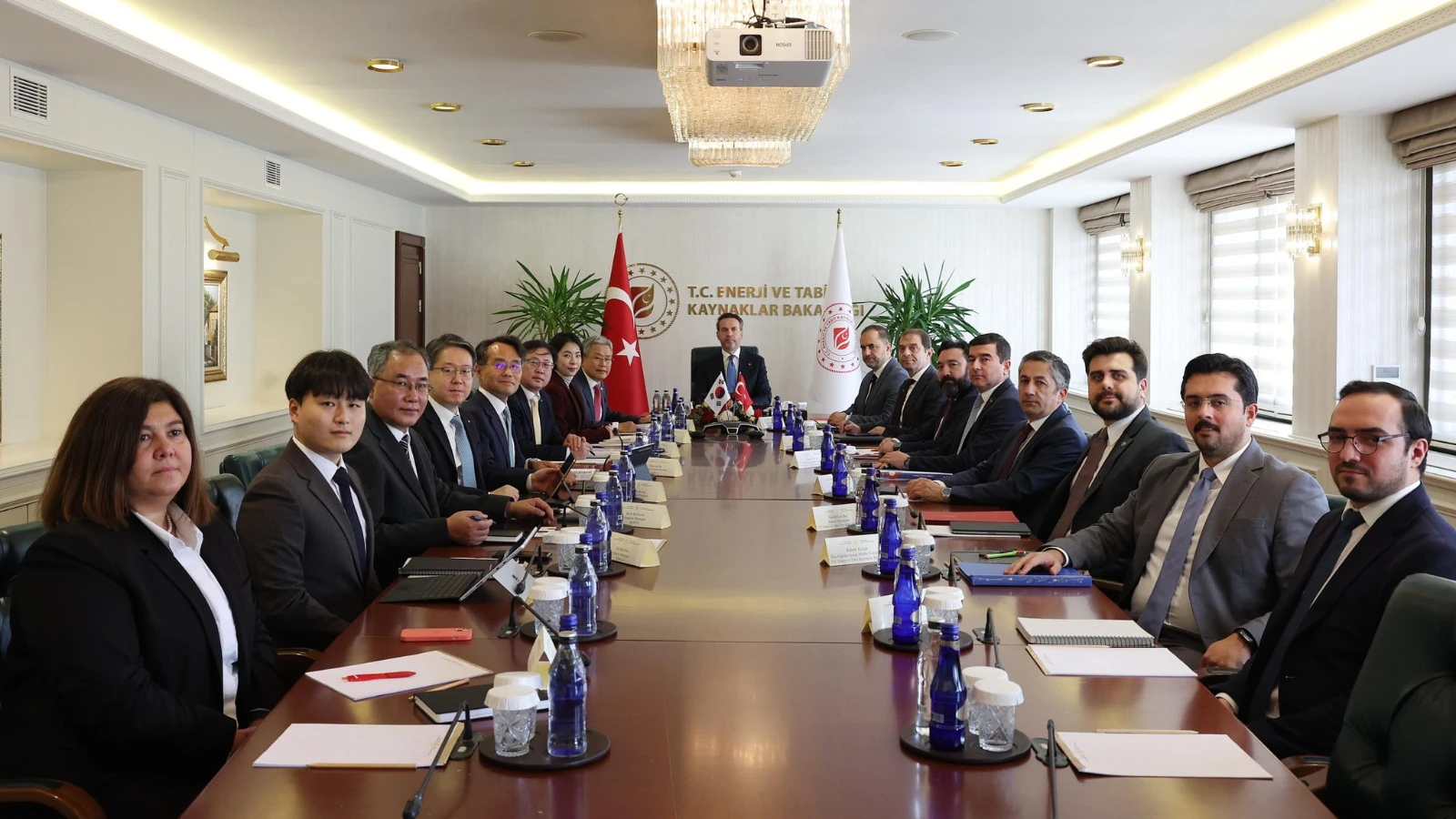 Bakan Bayraktar: 2050 yılına kadar 12 nükleer reaktör hedefliyoruz