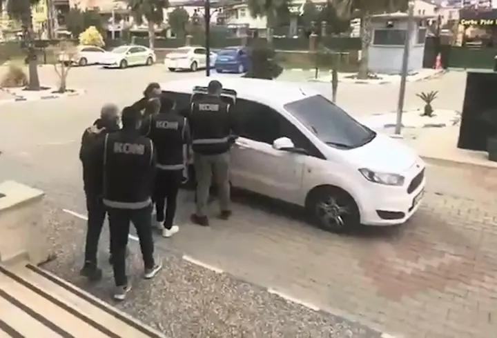 Telefonda 11 milyon lira dolandıran şüphelilere operasyon; 3 tutuklama