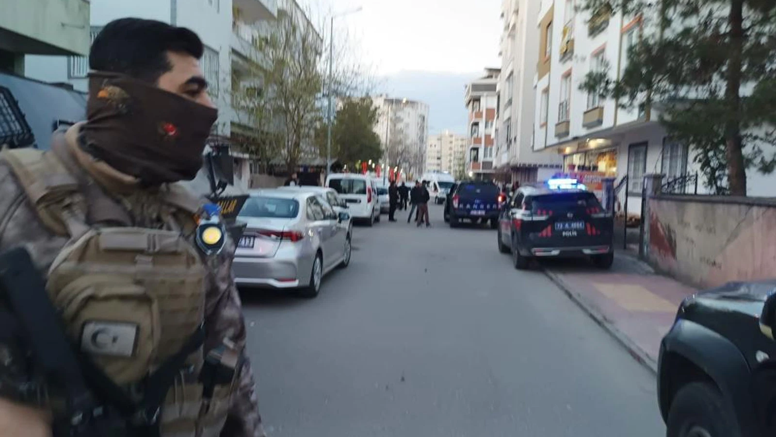 Batman’da 17 yaşındaki şahıs dehşet saçtı! Anne ve ağabeyini öldürdü