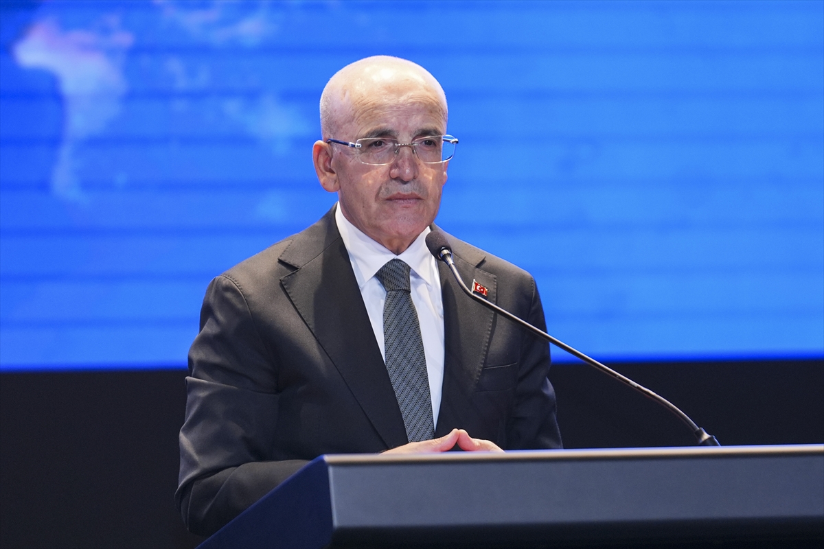 Mehmet Şimşek: Fon Krizine İlişkin Yasal Düzenlemeler 2027 Başına Kadar Tamamlanacak
