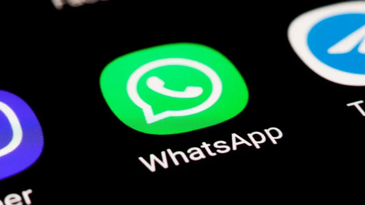 WhatsApp Tarayıcı Özelliğini Test Ediyor