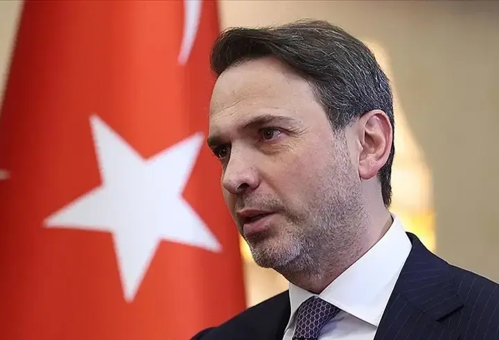 Bakan Bayraktar'dan "Doğal gaz ve petrolde sıkıntı var mı?" sorusuna yanıt