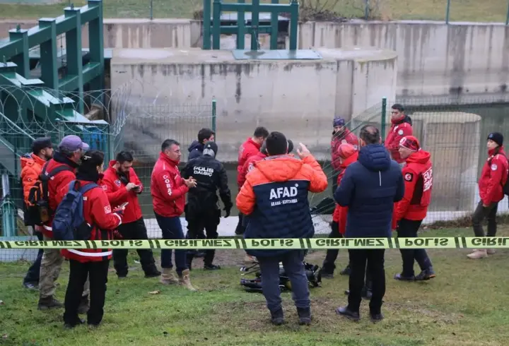 Kayıp öğretmenin cesedi Porsuk Çayı'nda bulundu