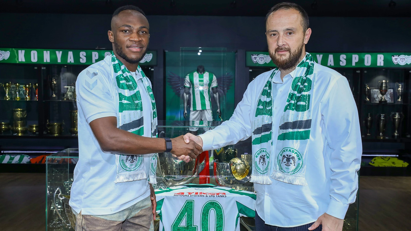 Konyaspor, eski Beşiktaşlı Jackson Muleka'yı kadrosuna kattı