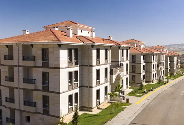 Dolandırıcılara dikkat! DMM'den '500 Bin Sosyal Konut' için sahte mesaj uyarısı