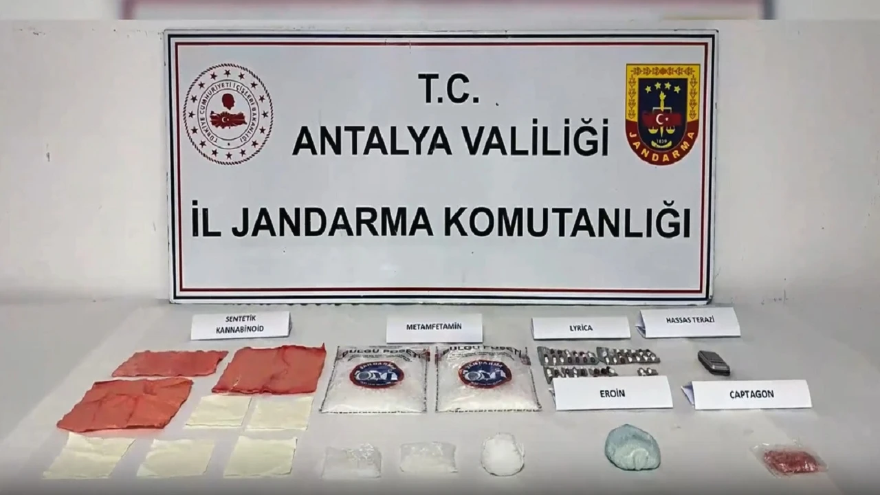 Bakan Yerlikaya: 'Narkokapan-Antalya operasyonunda 107 torbacı yakalandı'