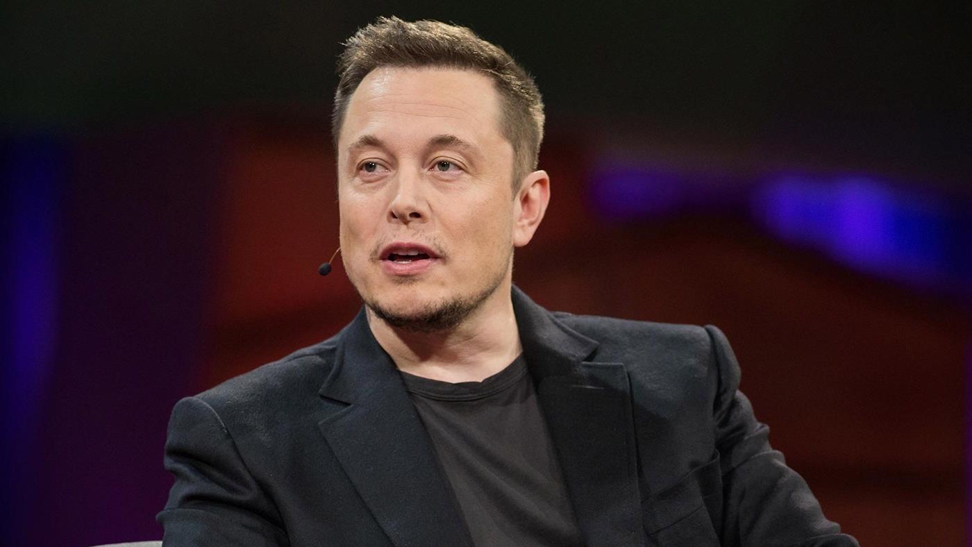 Elon Musk, serveti 700 Milyar doları aşan ilk kişi oldu