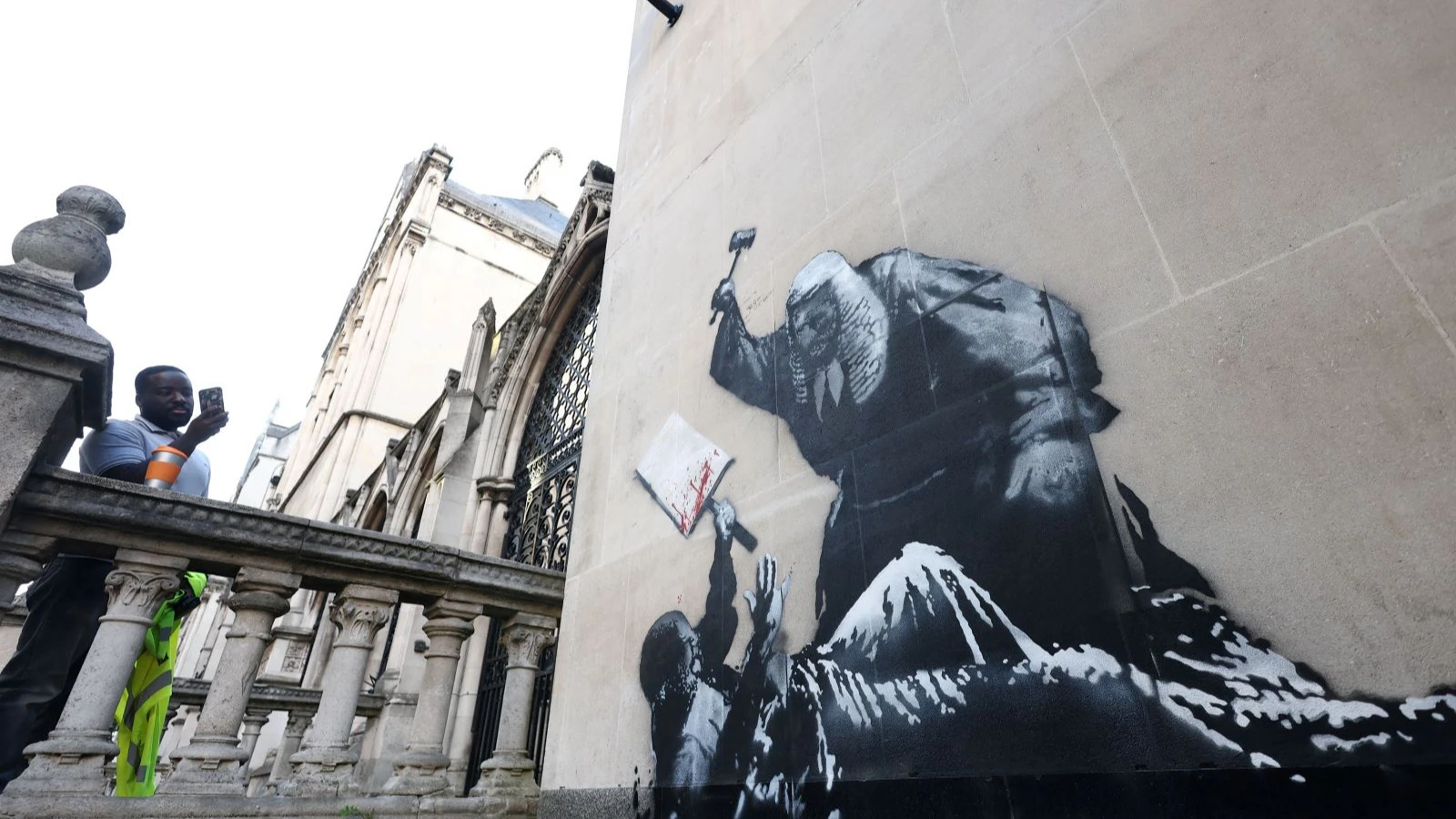 Banksy'nin son eseri birilerini rahatsız etti: Silinecek!