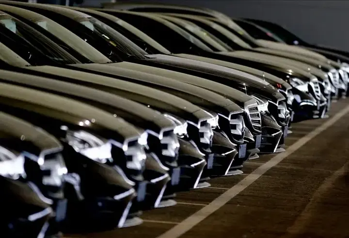 Rusya otomotiv sektöründe sert fren: Satışlar yüzde 27 geriledi