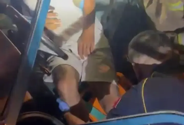 TIR'a arkadan çarpan otomobilin sürücüsü ağır yaralandı 