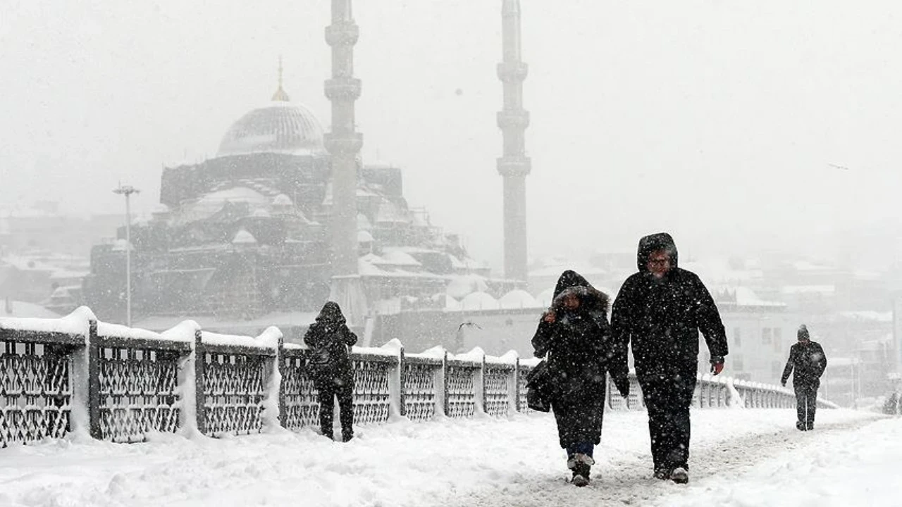Yılbaşında kar yağacak mı? İstanbul'a ne zaman kar yağacak?