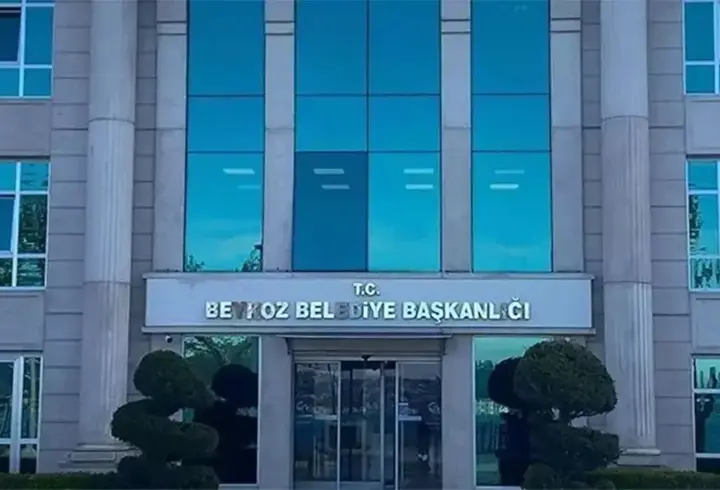 Beykoz'da CHP'li iki meclis üyesi partilerinden istifa etti