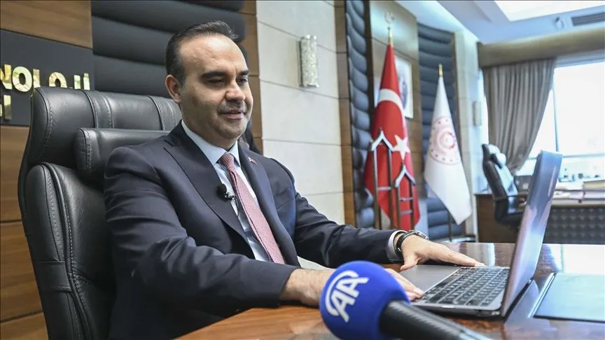 Bakan Kacır, AA'nın "Yılın Kareleri" oylamasına katıldı