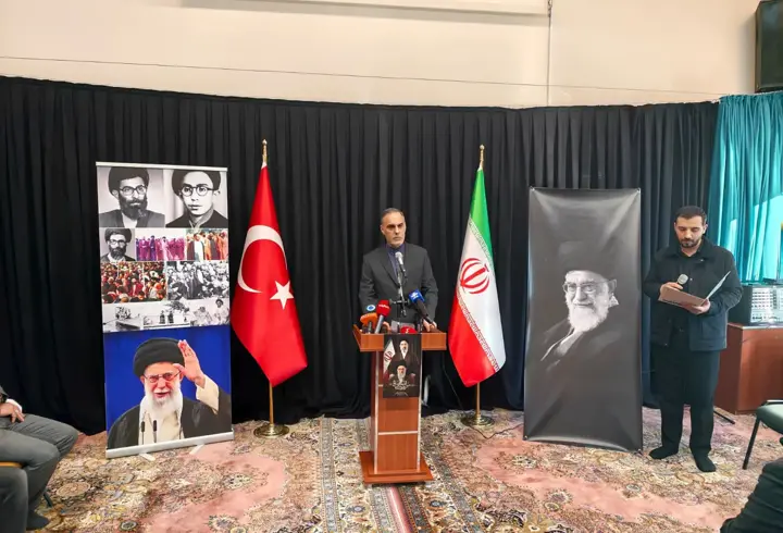 İran Büyükelçiliği, Hamaney için anma töreni düzenledi