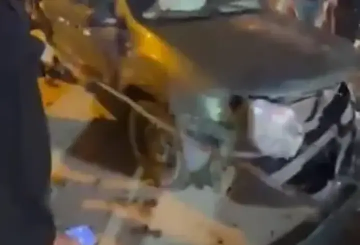 Karakoçan’da otomobiller çarpıştı: 1’i ağır 3 yaralı
