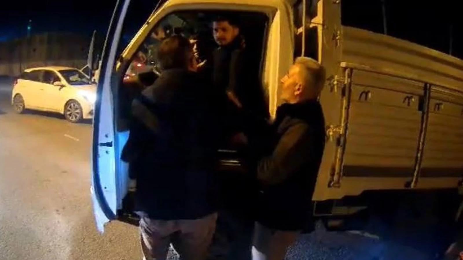 Yer: Arnavutköy! "Canım sıkkın" dedi, yumruklamaya başladı