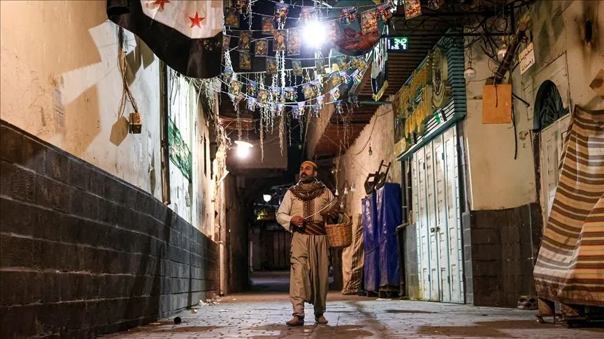 Suriyeli ramazan davulcusu, "mirasını" Şam'da gelecek nesillere aktarmak istiyor