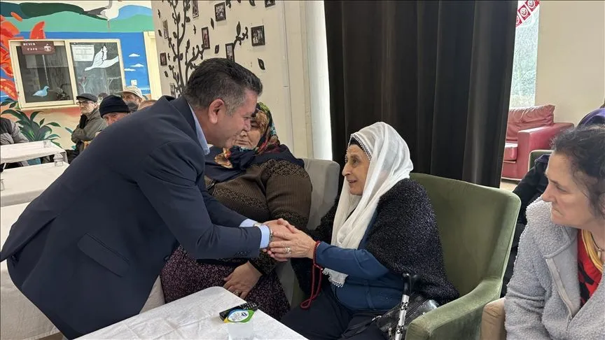 Çekmeköylü muhtarlardan ilçede yaşayanlar ile huzurevi sakinlerini buluşturan proje