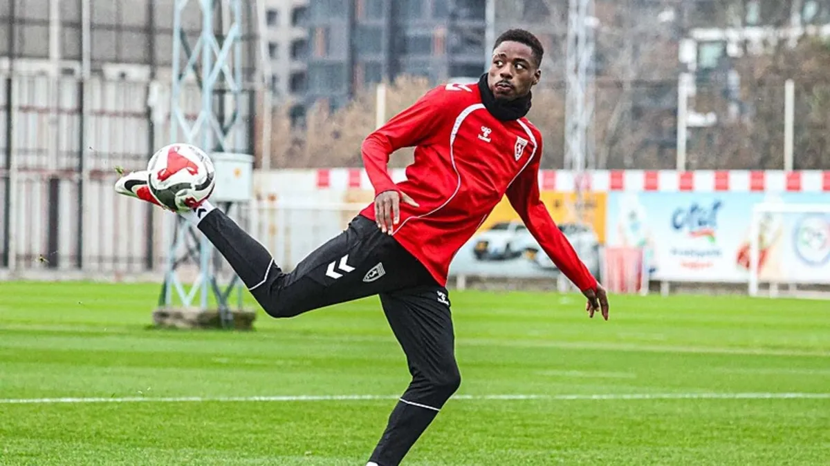 Fenerbahçe'nin Musaba transferinde flaş gelişme! O maçta forma giyebilir