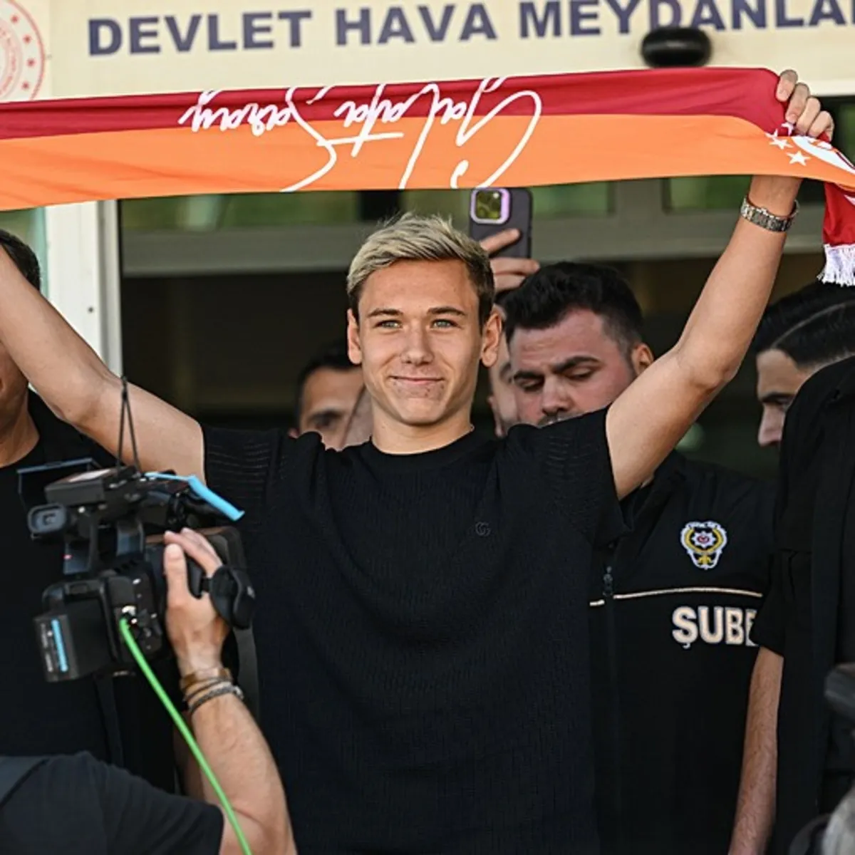 Galatasaray, Aleksey Batrakov'un transferini TFF'ye bildirdi!
