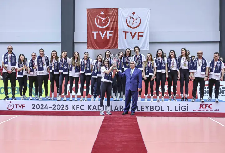 İlbank ve Papara Göztepe, Sultanlar Ligi'ne yükseldi