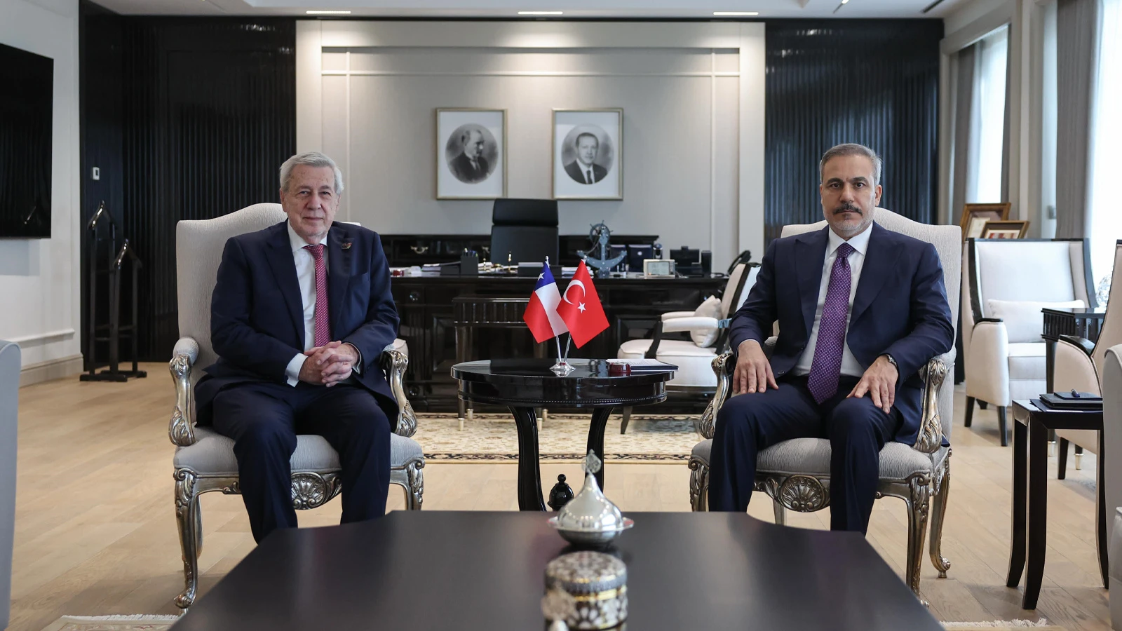 Bakan Fidan, Şilili mevkidaşı Klaveren ile görüştü