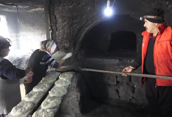 Kapadokya’nın giriş kapısındaki ilçede imece usulü ‘ramazan’ hazırlığı