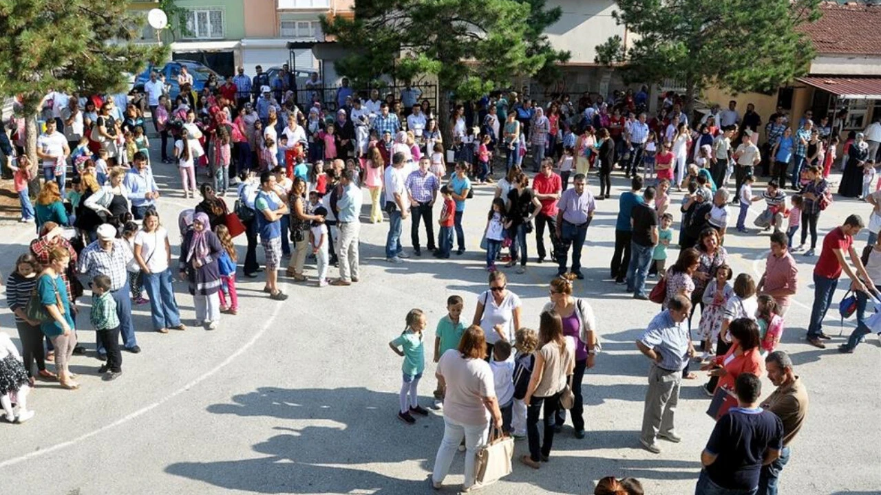 Okullar ne zaman açılacak? Uyum haftası ne zamana başlıyor?