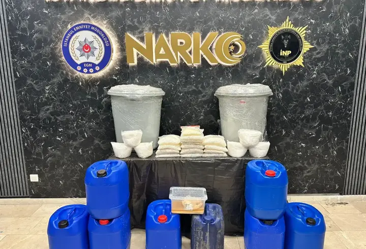 İstanbul - İstanbul'da narkotik operasyonu: 240 kilogram uyuşturucu ele geçirildi