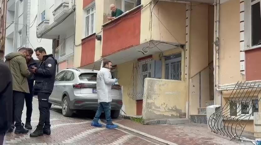 Esenyurt'ta 4 katlı binada patlama!