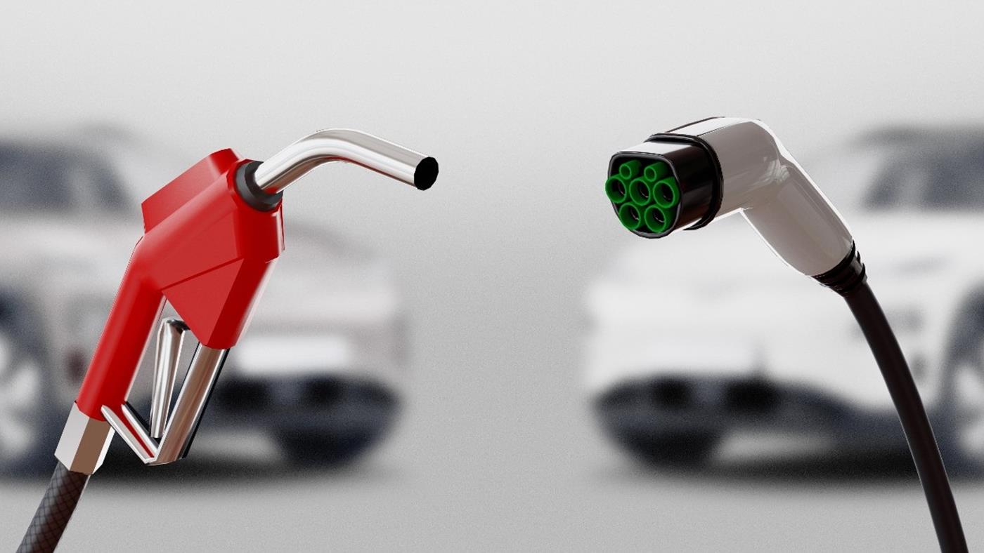 Avrupa'da elektrikli otomobiller ilk kez benzinlileri geride bıraktı
