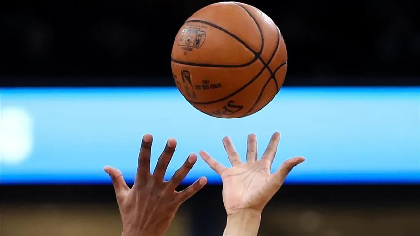NBA'de Nuggets, Bucks'ı Jokic'in "triple-double"ıyla mağlup etti