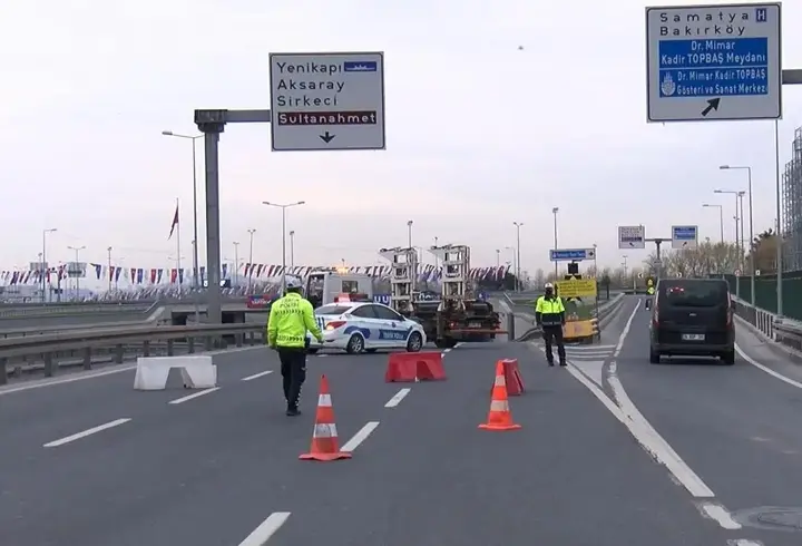 İstanbul'da 30 Ağustos'ta bazı yollar trafiğe kapatılacak