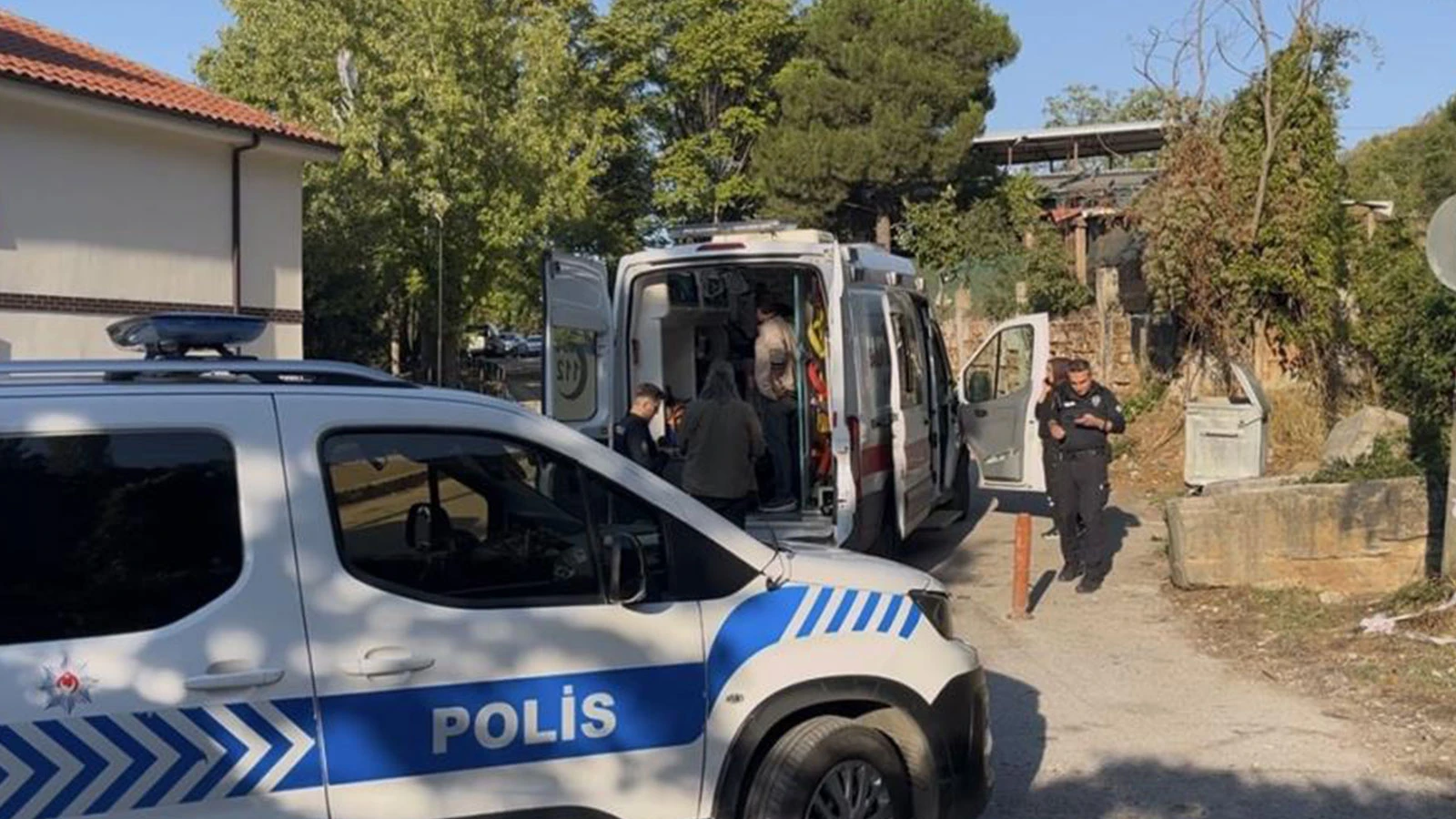 Bursa'da kestane kavgasında kan aktı: 3 kişi yaralandı