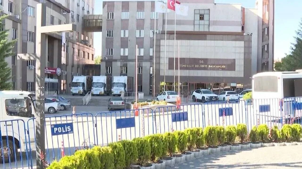 Etimesgut Belediyesi Soruşturmasında 7 Şüpheli Tutuklandı