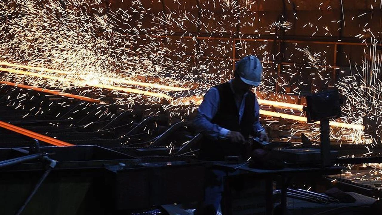 Makine yatırımları hızlı arttı sanayi güçlü büyüyecek