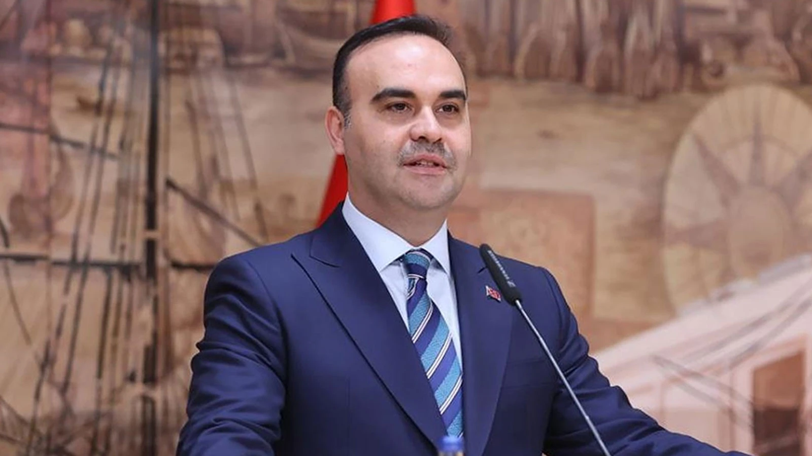 Bakan Kacır: Sanayicilerimiz güçlü üretimi sürdürüyor