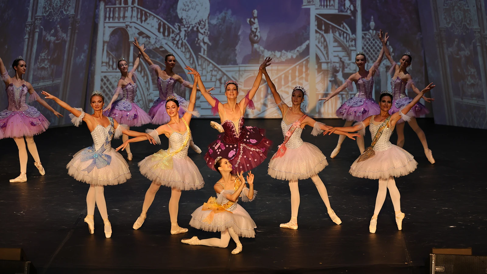 22. Uluslararası Bodrum Bale Festivali "Uyuyan Güzel" temsiliyle devam etti