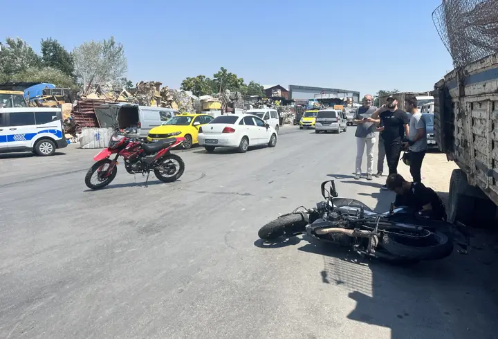 Edirne’de motosikletler çarpıştı; 2 yaralı