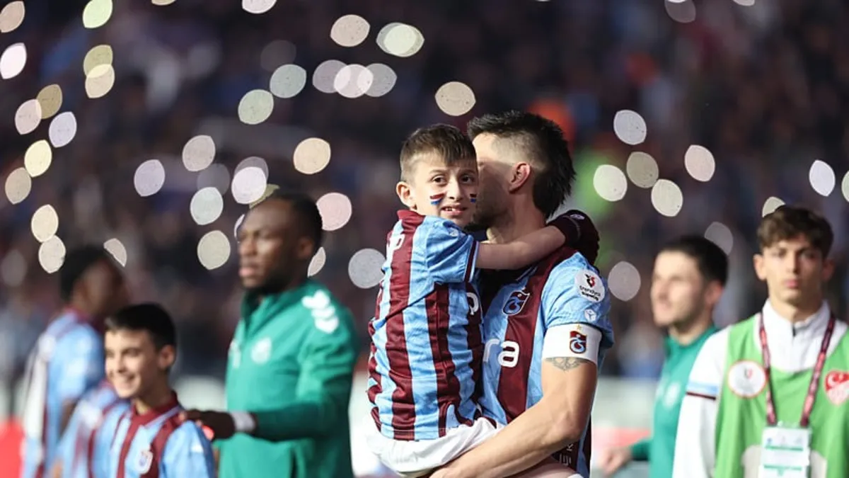Trabzonspor minik Yusuf'un hayalini gerçekleştirdi