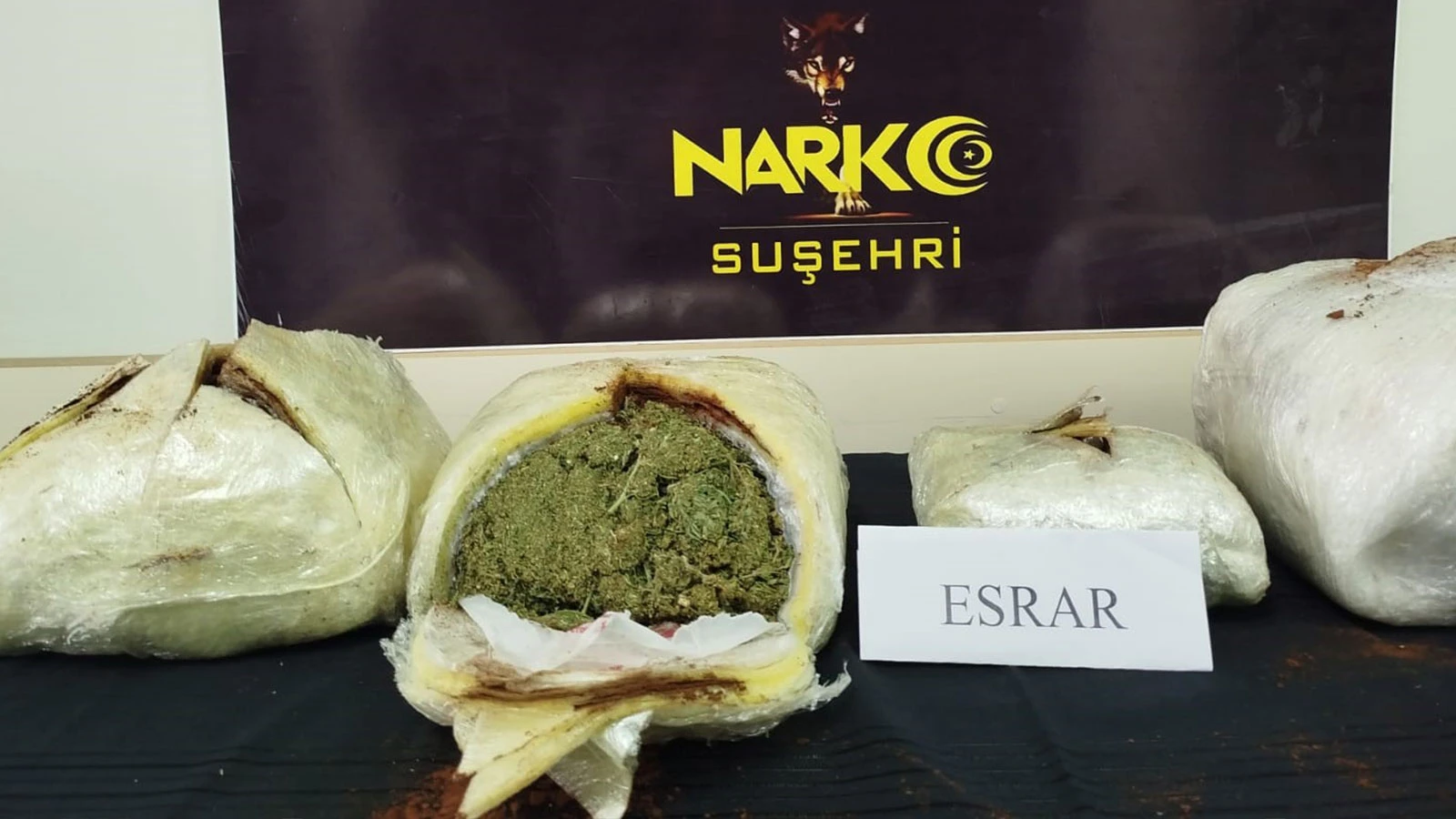 Sivas’ta 5 kilo 100 gram esrar ele geçirildi