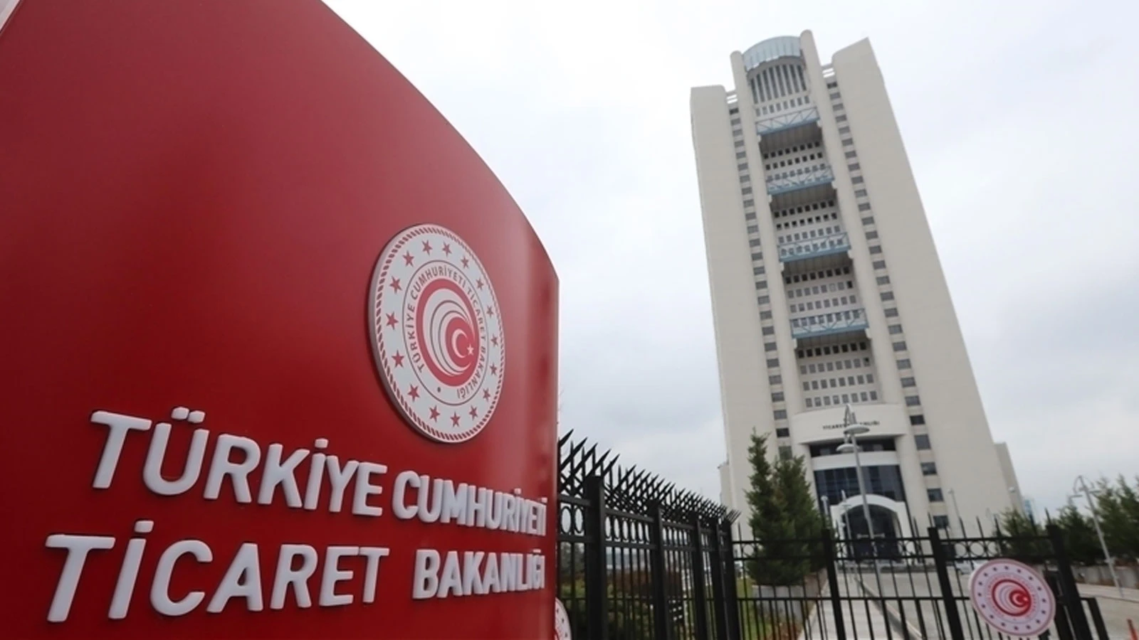 Ticaret Bakanlığı sınırda 691 kilo uyuşturucu yakalandığını açıkladı