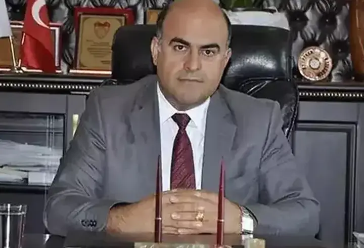 Eski Belediye Başkanı Cafer Özenir'i oğlu baltayla öldürdü